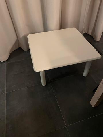 Witte vierkante bijzettafel of salontafel - 80x80 cm