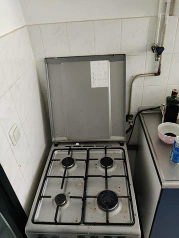 Moet vandaag opgehaald worden. Gasfornuis met Oven Combi