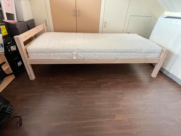 90x200cm 1-persoons bed