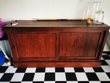 Massief houten dressoir