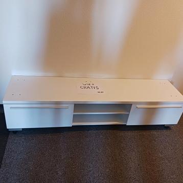 Lage witte tv kast
