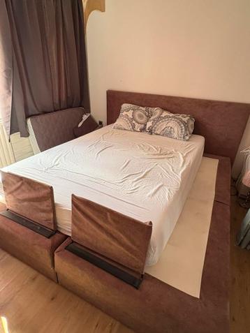 Gratis : king size boxspring