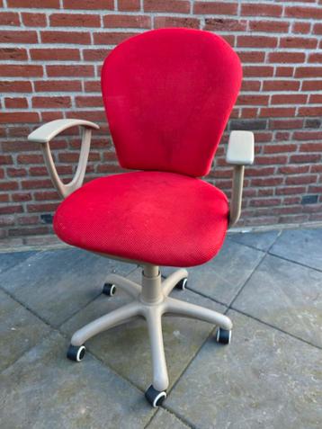 Gratis rode bureaustoel