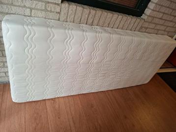 Gratis 2 matrassen van 80x200