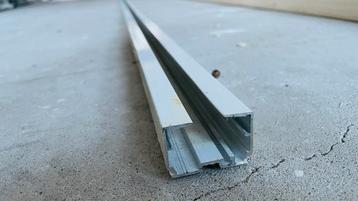Gratis: Gordijnrail 5 meter