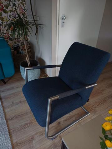 Gratis afhalen, 2 donkerblauwe stoelen