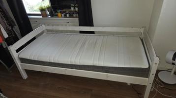 Gratis eenpersoonsbed 200x90 met matras