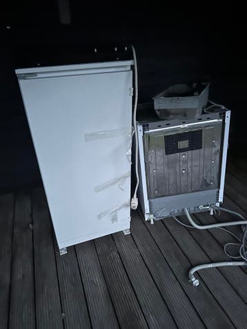 GRATIS Witgoed Koelkast & vaatwasser