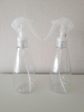 Set van 2 plastic spuitflesjes voor olijfolie, marinade etc.