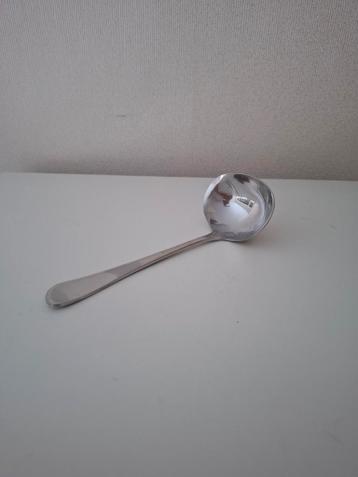 Sauslepel. Rvs. Lengte 17 cm.