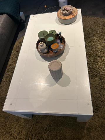 Salontafel en eettafel gratis ophalen