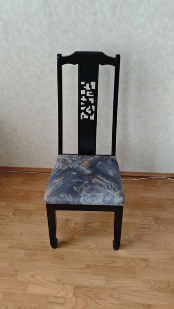 4 Stoelen     GRATIS