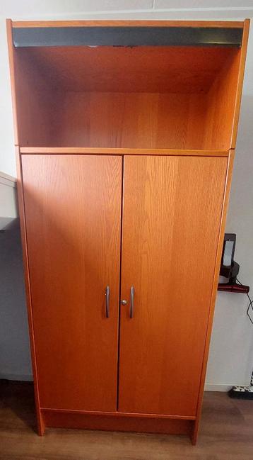 Meidenkast kersenhout