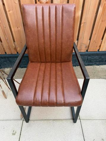 Bruine stoel 3 stuks