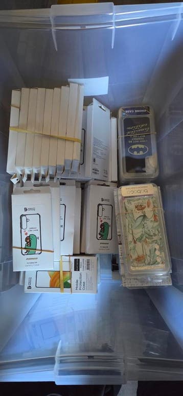 3 dozijn Samsung hoesjes verschillende designs en modellen