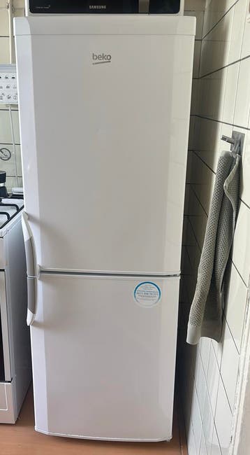 Beko koelkast met vriezer
