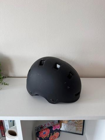 Gratis afhalen Zwarte kinder helm