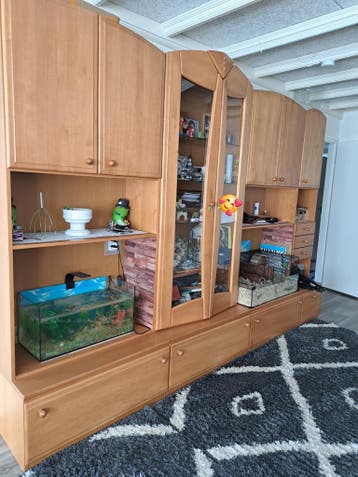 GRATIS!!! Wandmeubel eiken met vitrinekasten en lades