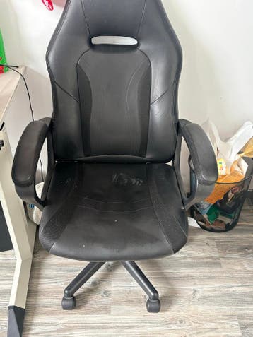 Zwarte bureaustoel