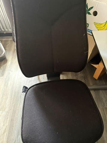 Zwarte bureaustoel