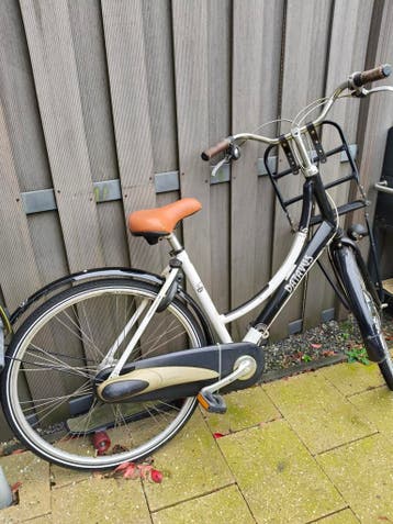 Batavus stadsfiets met voordrager