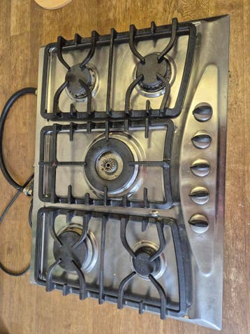 Whirlpool inbouw gasfornuis met 5 pitten en 3 pannen