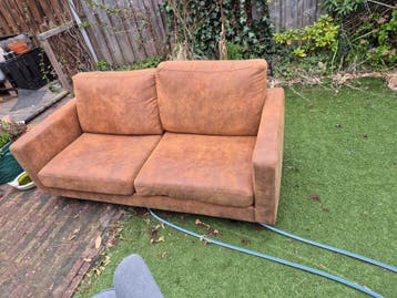 Comfortabele 2-zits bank van kunstleer