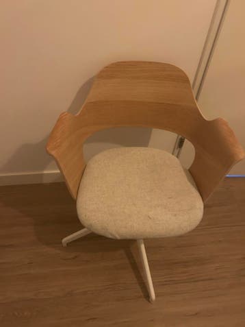 Houten bureaustoel met stoffen zitting GRATIS