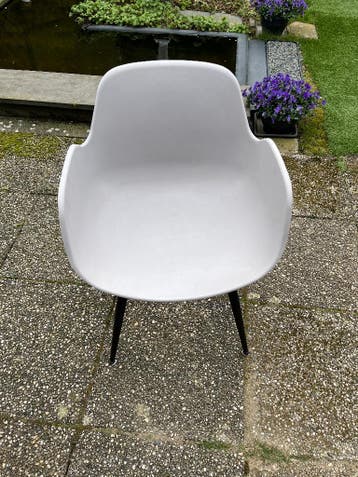 kunststof stoel met armleuning
