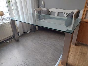 Gratis ophalen Eettafel met glazen blad