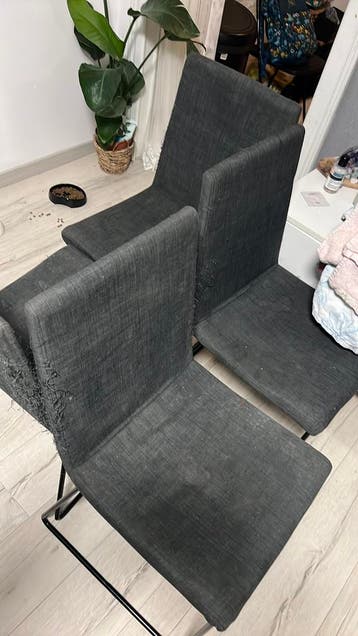 Gratis 4 stoelen