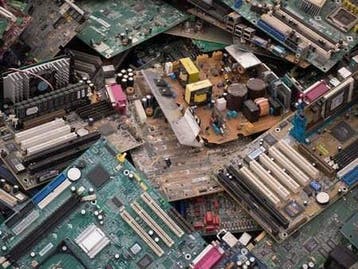 OUDE kapotte apparaten en printplaten halen we gratis op