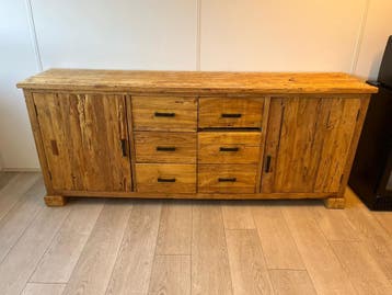 Authentiek Indonesisch dressoir van drijfhout (gratis)