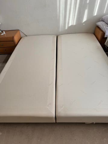 Pullman 2 x eenpersoons boxsprings gratis af te halen