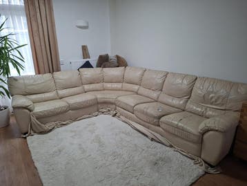 Gratis L-bank van echt leer met beschadigingen - Tilburg