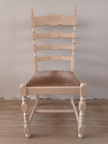 GRATIS vintage knopstoel massief hout beïge - bruin