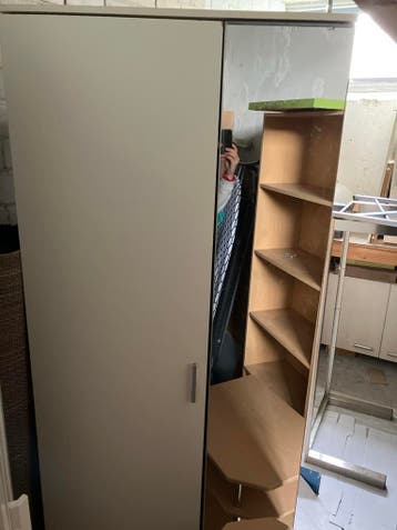 Gratis IKEA kast met spiegel - Zelf demonteren en ophalen