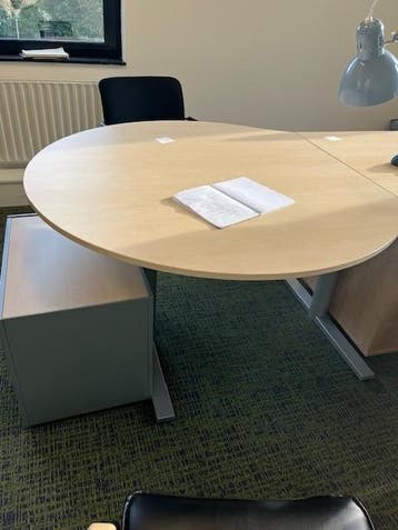 Rond bureau - In hoogte verstelbaar