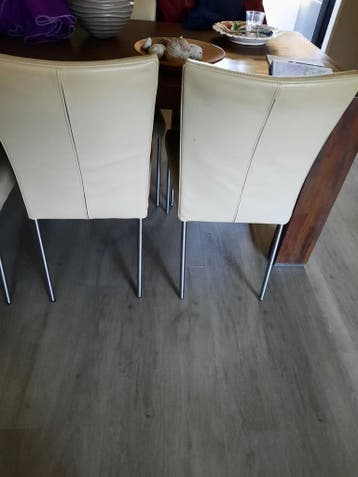 6 leren eetkamerstoelen - gratis af te halen!