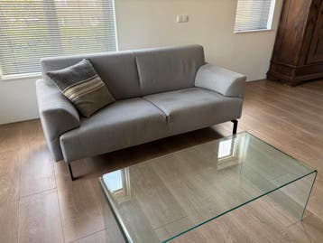 Glazen tafel gratis af te halen in Uden