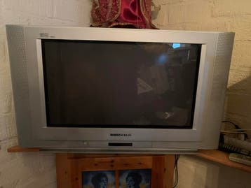 Breedbeeld TV Daewoo 100Hz Virtual Dolby Surround