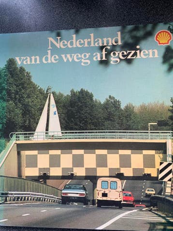 Nederland van de weg af gezien