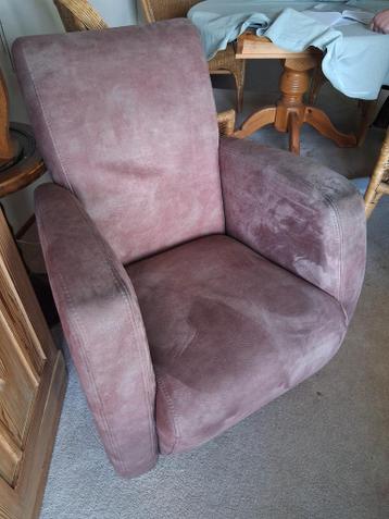 Suede bruine stoel