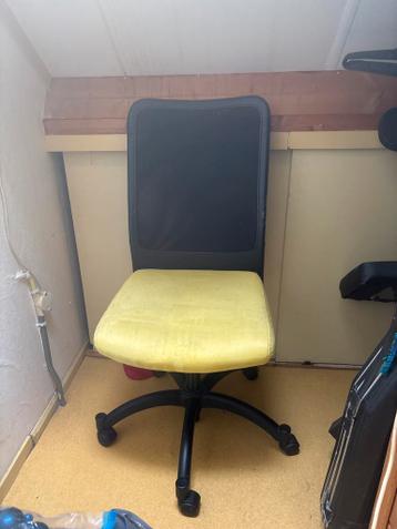 Bureaustoel met geel zitvlak