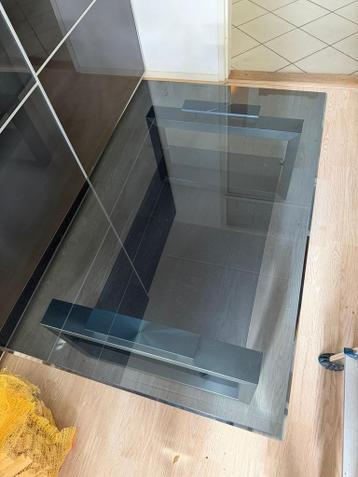 Salontafel zwarte glasplaat