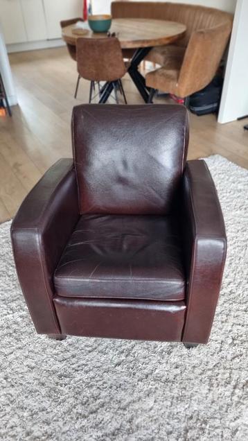 Bruine lederen fauteauil. Onbeschadigd. GRATIS OPHALEN
