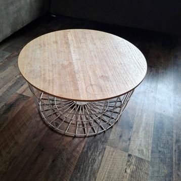 Bijzettafel met houten deksel en opbergruimte