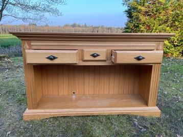 Dressoir 119x71x32 met drie lades