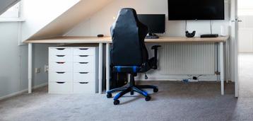 GRATIS 2x in hoogte verstelbaar bureau (180x80 & 120x80)