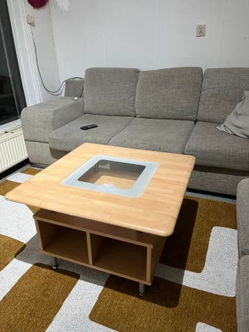 Gratis Salon Tafel / Coffee Table